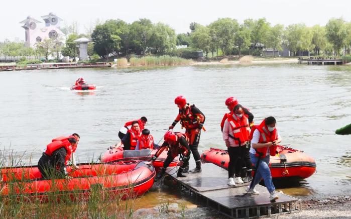 以練備戰(zhàn)，來(lái)看全省這場(chǎng)100余人的防汛演練！
